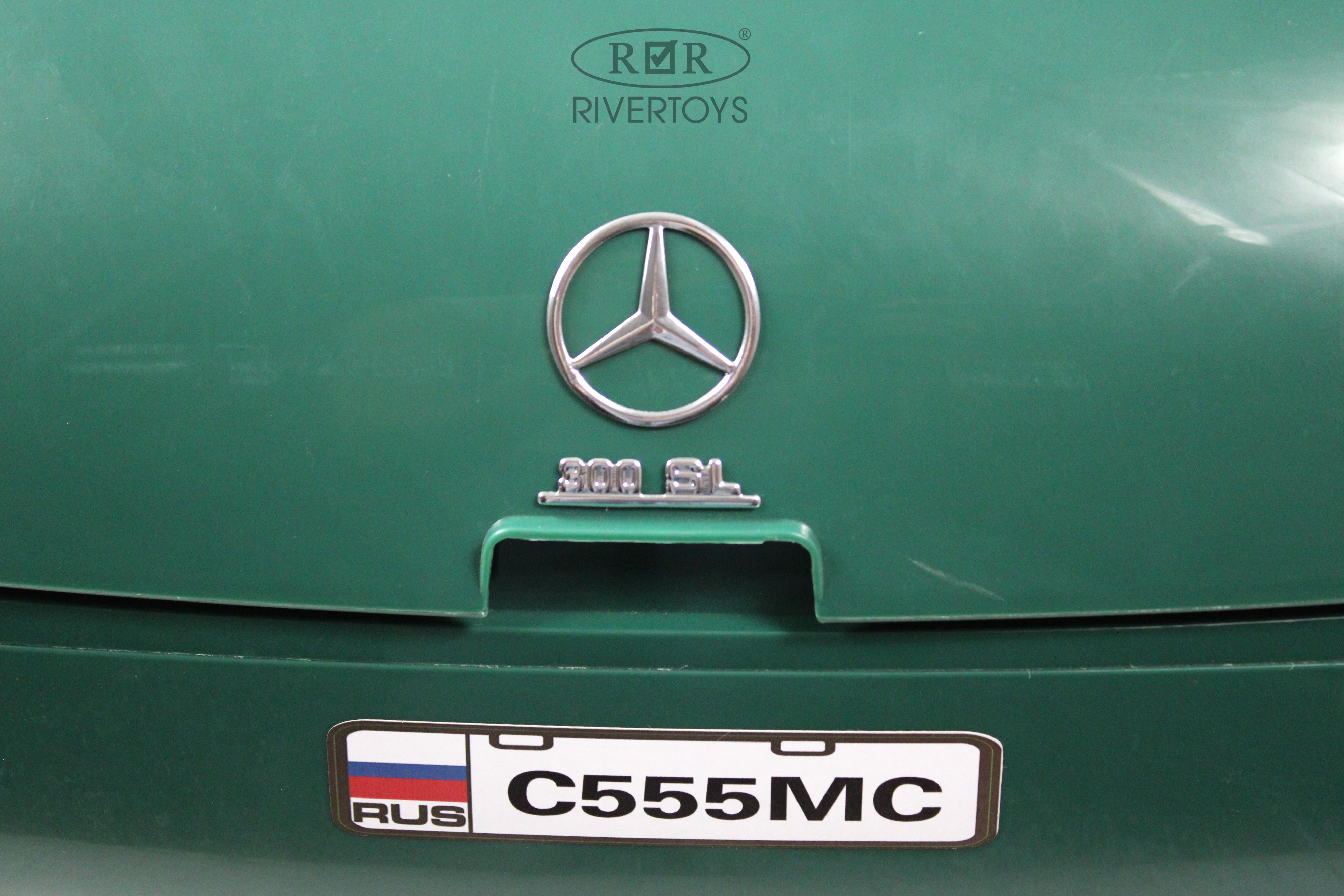 Купить Детский электромобиль RIVERTOYS Mercedes-Benz C555MC